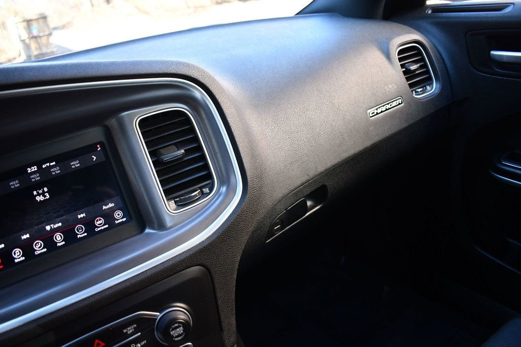 Used 2022 Dodge Charger SXT image 24