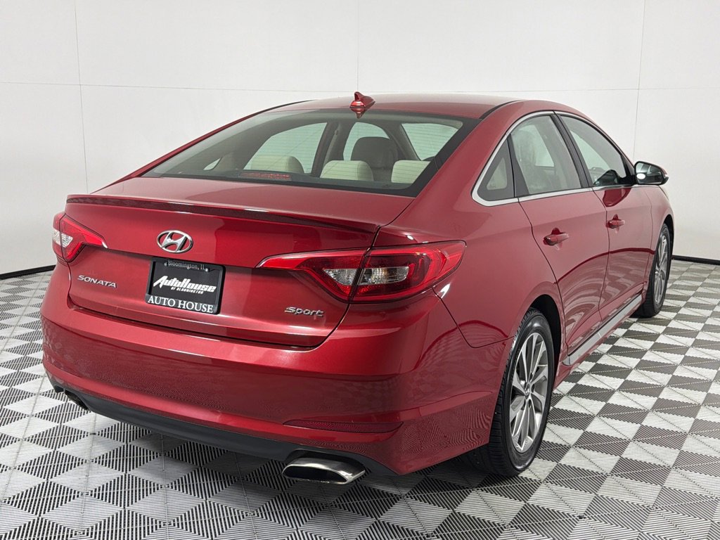 Used 2017 Hyundai Sonata Sport w/ Cargo Package FWD image 5