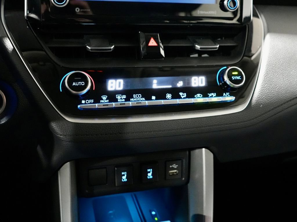 Used 2022 Toyota Corolla Cross XLE image 20