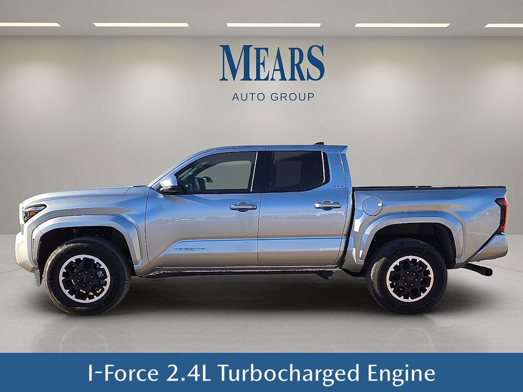 Used 2025 Toyota Tacoma SR5 image 3