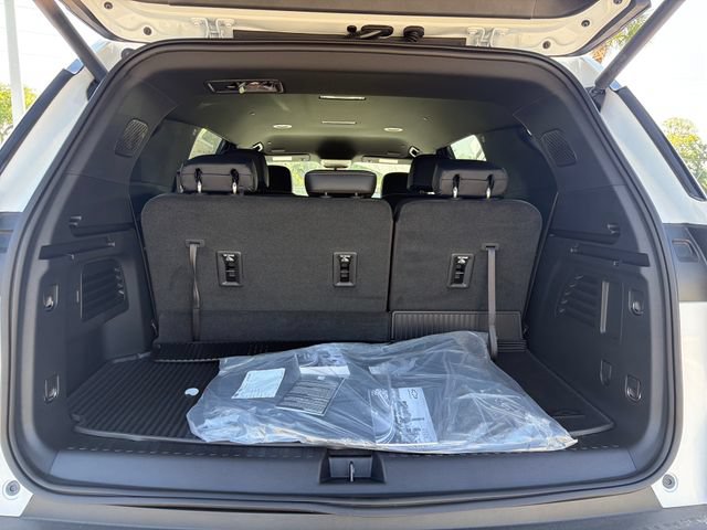 New 2026 Chevrolet Traverse LT w/ Midnight/Sport Edition FWD image 12