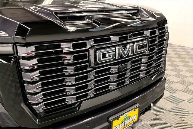 Used 2025 GMC Sierra 2500 Denali Ultimate w/ Max Trailering Package AWD/4WD image 35