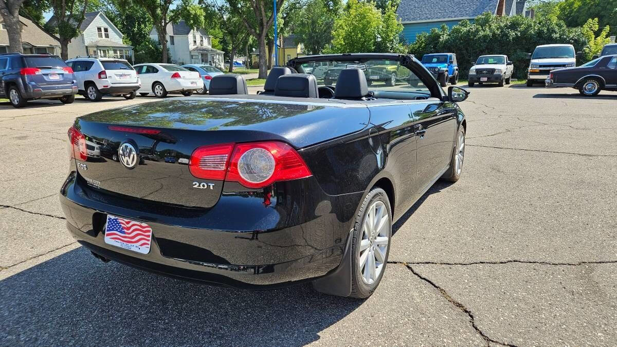 Used 2011 Volkswagen Eos Komfort FWD image 11