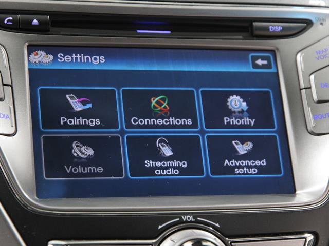 Used 2013 Hyundai Elantra Limited w/ Technology Pkg image 11