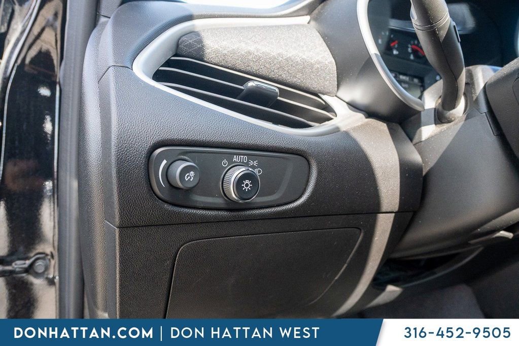 Used 2024 Chevrolet Malibu LT image 15