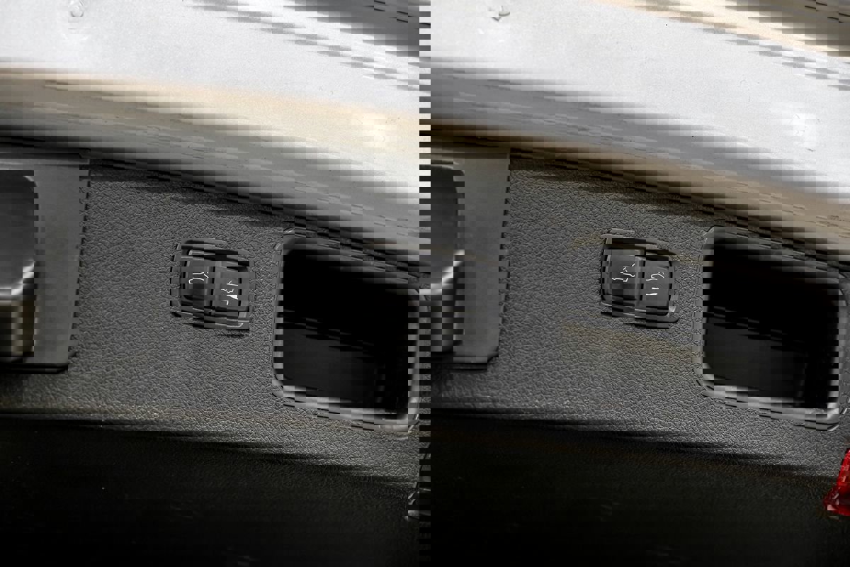 Used 2016 Porsche Macan Turbo AWD/4WD image 51