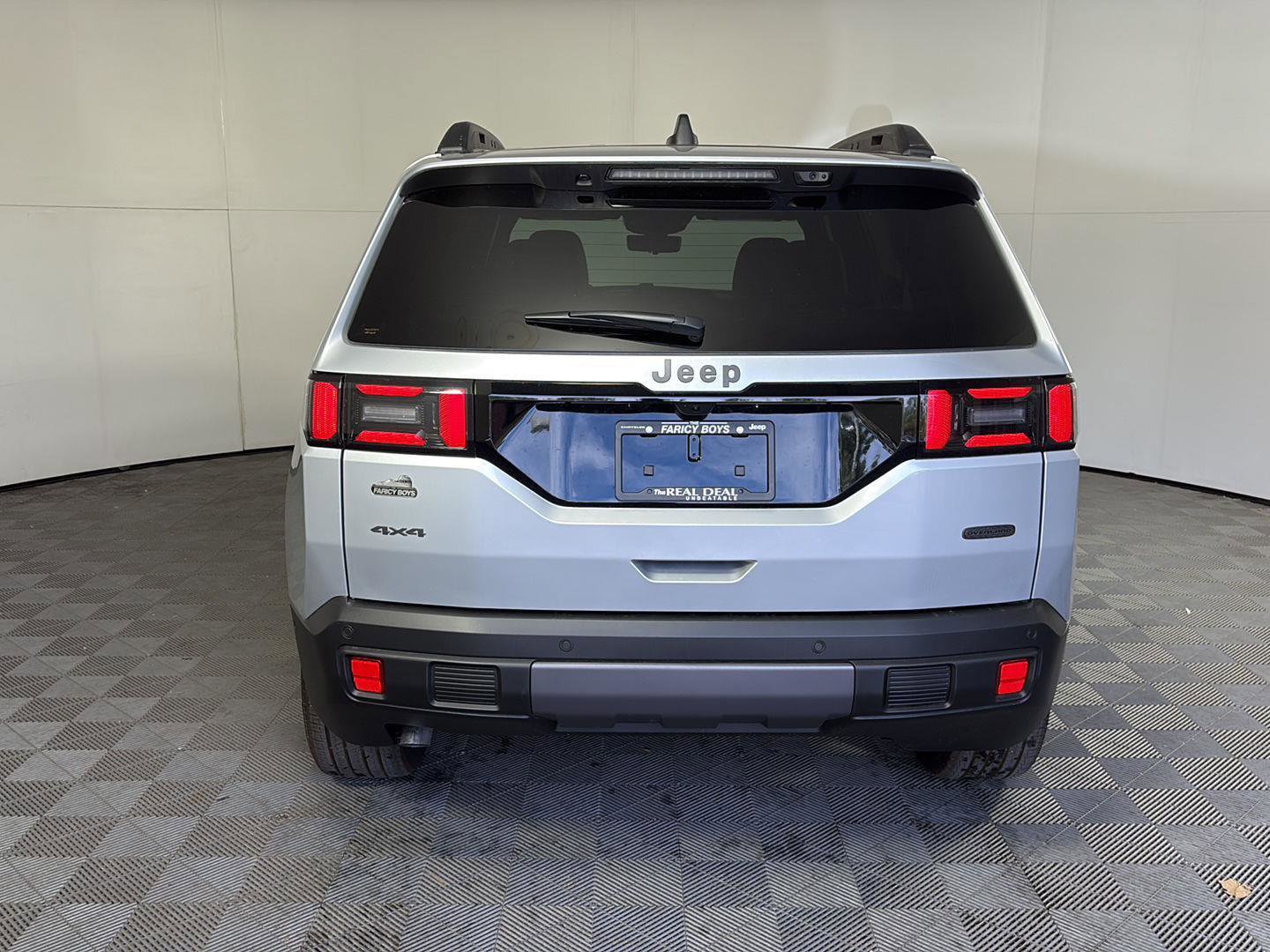 New 2026 Jeep Cherokee Overland w/ Trailer Tow Group AWD/4WD image 5