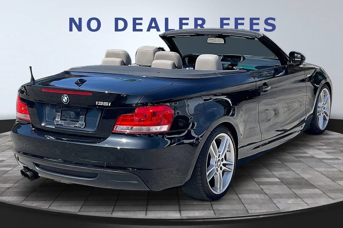 Used 2012 BMW 135i Convertible RWD image 6