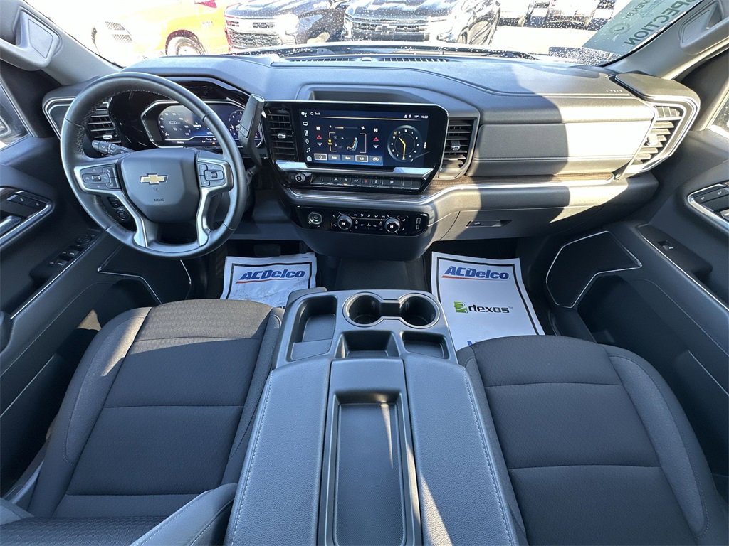 Used 2024 Chevrolet Silverado 1500 LT image 20