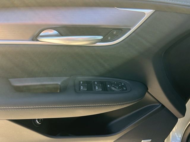 New 2026 Cadillac XT5 Luxury w/ LPO, Floor Liner Package AWD/4WD image 15