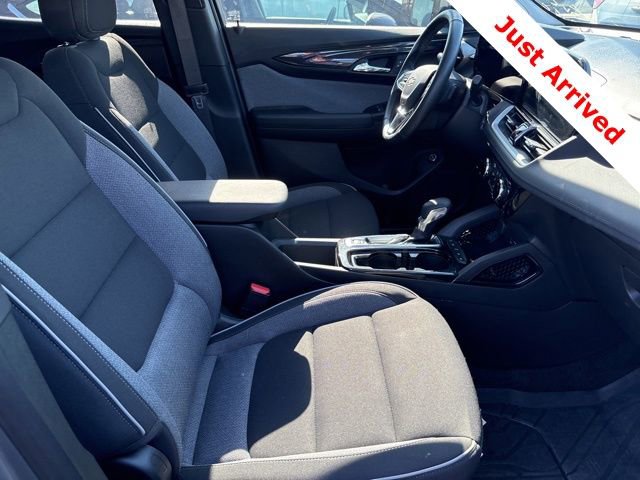 Used 2026 Chevrolet TrailBlazer LT w/ Convenience Package image 9