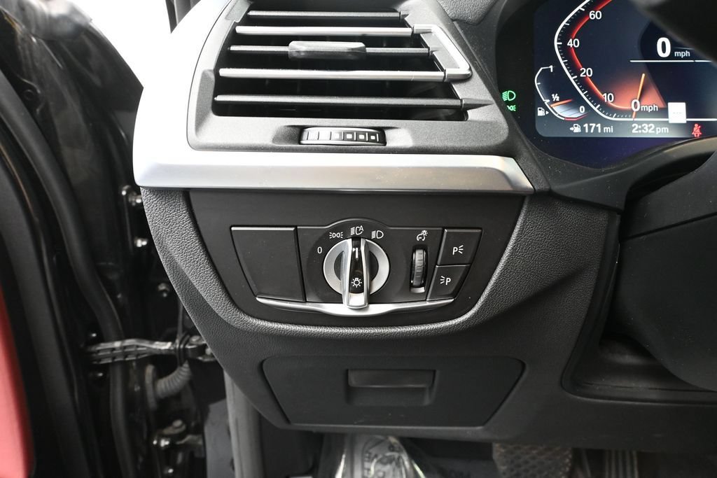 Used 2023 BMW X3 xDrive30i AWD/4WD image 33