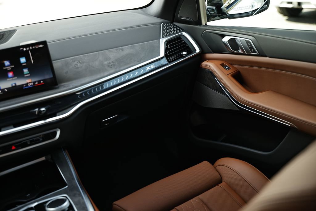 New 2026 BMW X5 xDrive50e w/ M Sport Package image 31