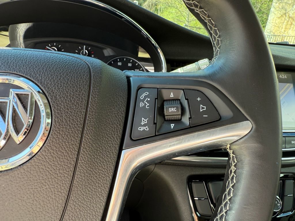 Used 2019 Buick Encore Sport Touring image 22