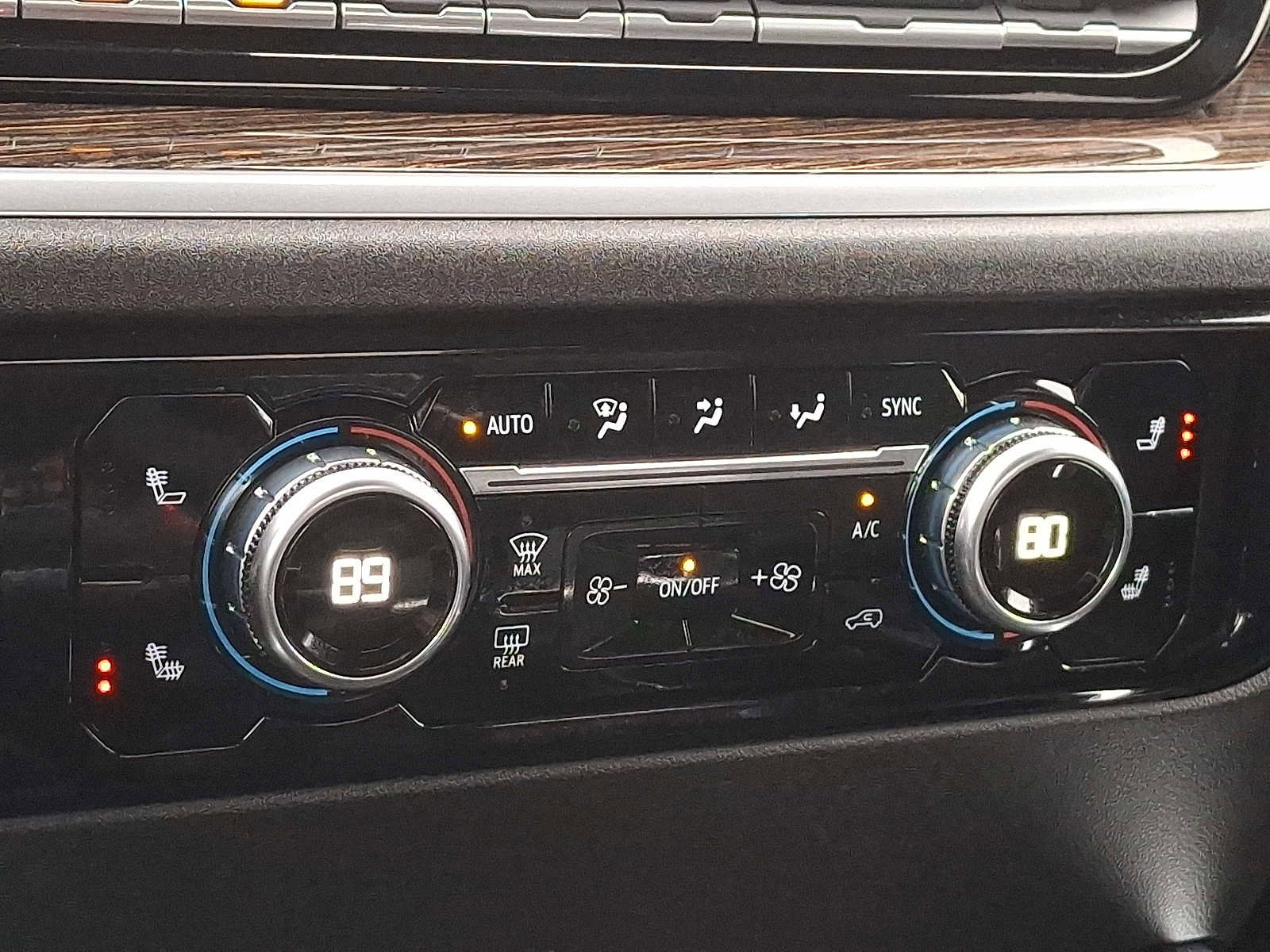 Used 2023 GMC Sierra 1500 Elevation image 15