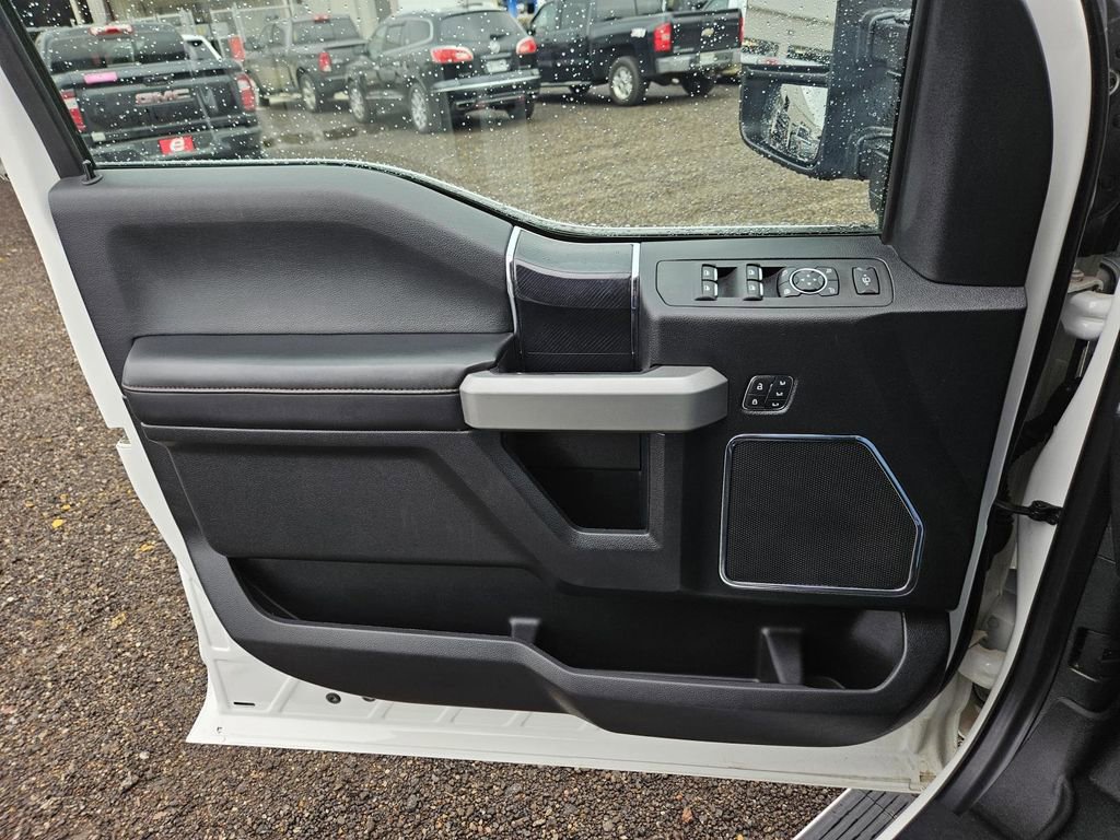 Used 2021 Ford F350 Platinum AWD/4WD image 11