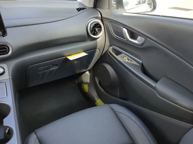 Used 2023 Hyundai Kona Limited image 17