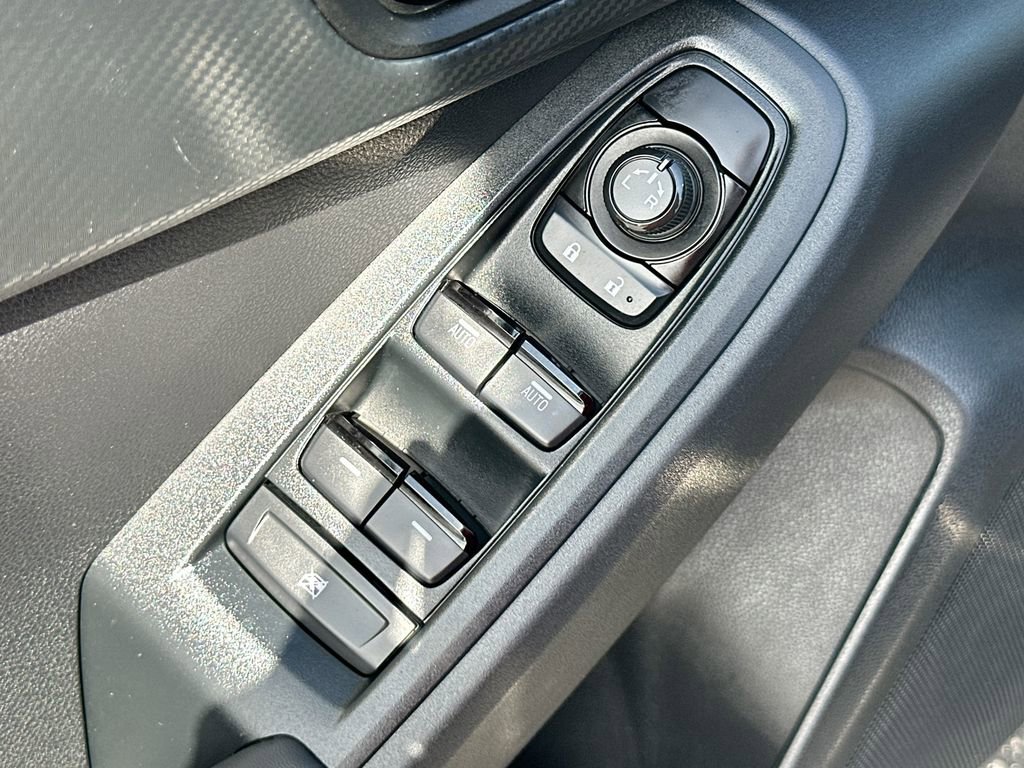 Used 2024 Subaru Crosstrek 2.0i Premium image 18