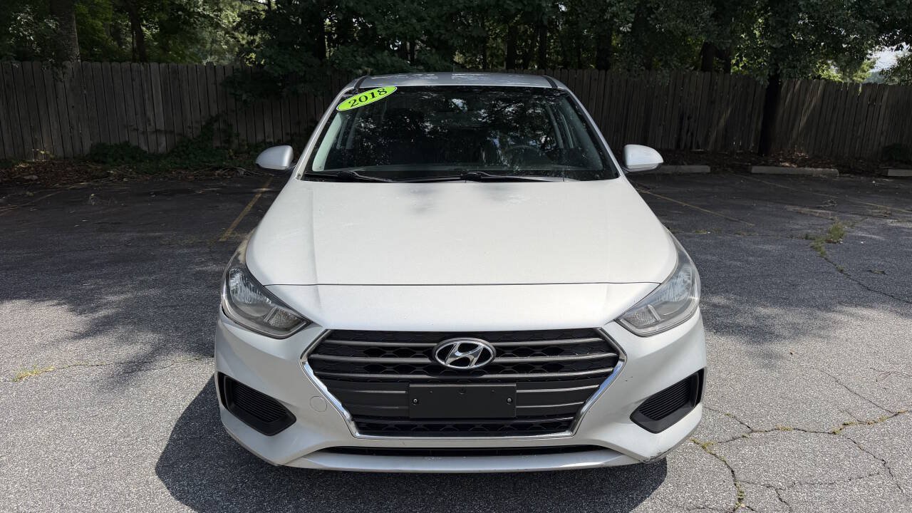 Used 2018 Hyundai Accent SE FWD image 2