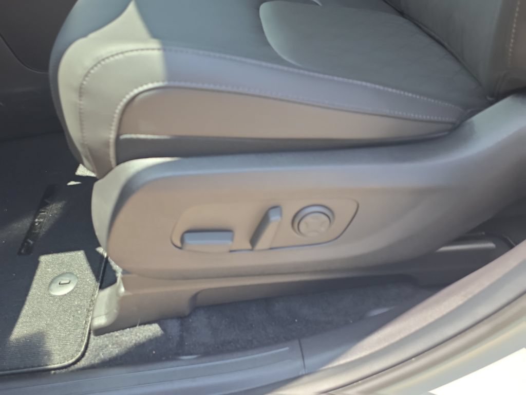 New 2027 Kia Carnival SX FWD image 21