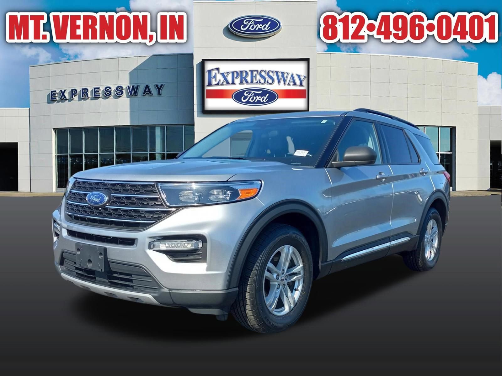 Used 2023 Ford Explorer XLT w/ Equipment Group 202A AWD/4WD image 3