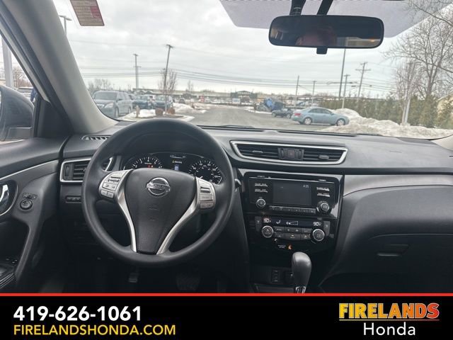 Used 2015 Nissan Rogue SV image 6