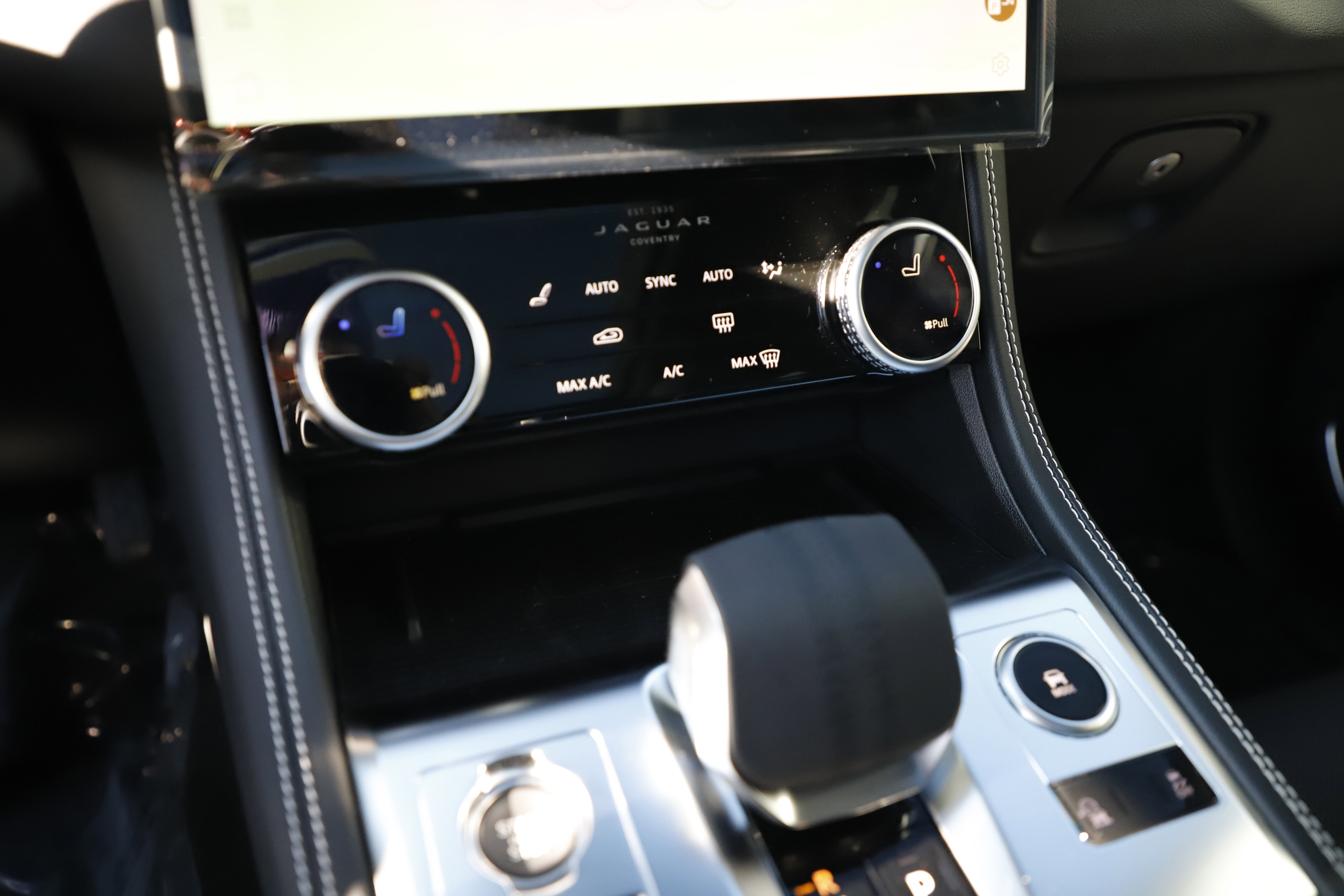 New 2026 Jaguar F-PACE R-Dynamic S AWD/4WD image 27