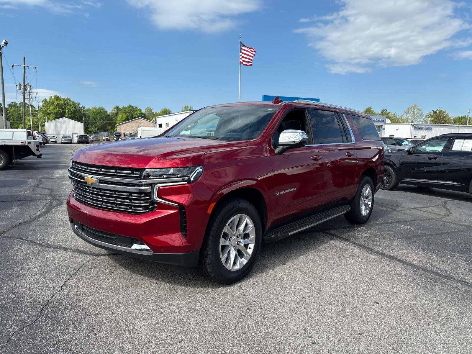 Used 2024 Chevrolet Suburban Premier image 1