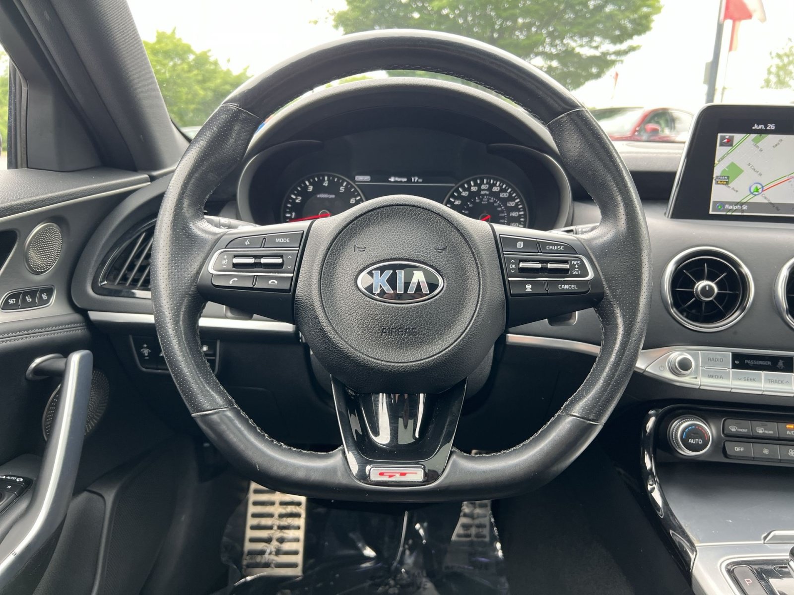 Used 2018 Kia Stinger GT2 AWD/4WD image 16