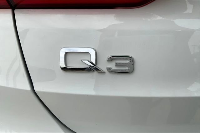 Certified 2024 Audi Q3 2.0T Premium image 8