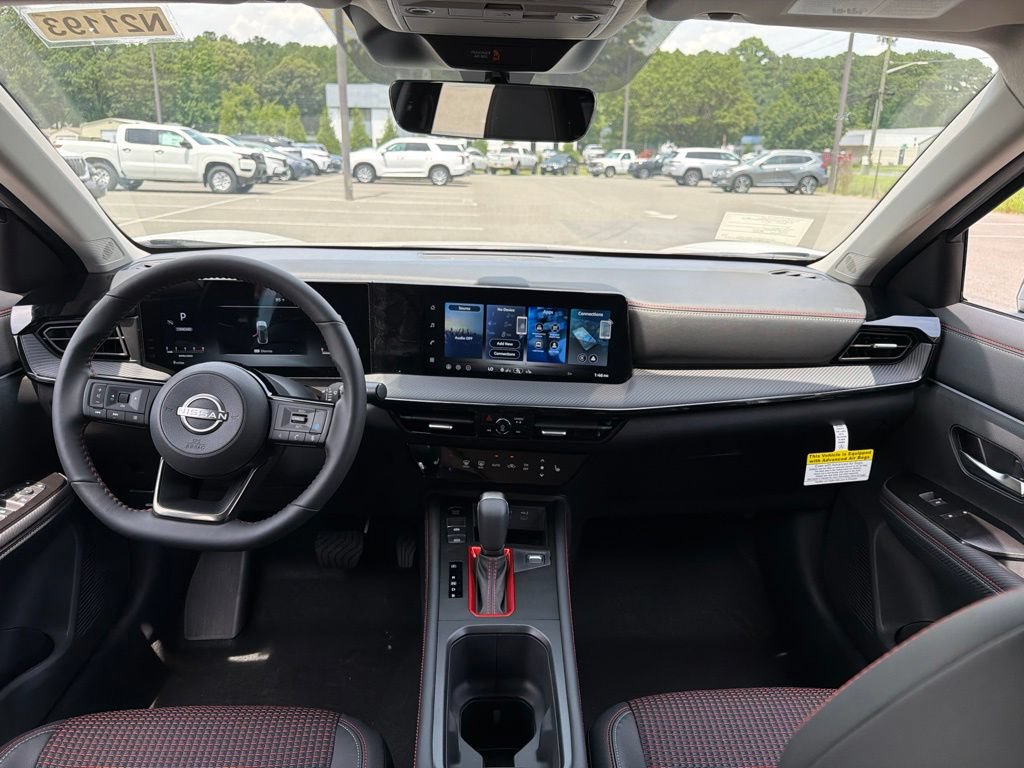 New 2026 Nissan Kicks SR w/ SR Premium Package FWD image 6