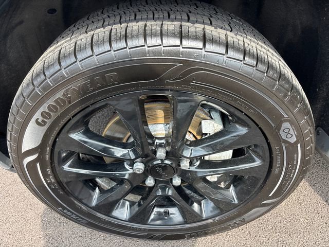 Used 2022 Jeep Grand Cherokee Laredo X AWD/4WD image 35