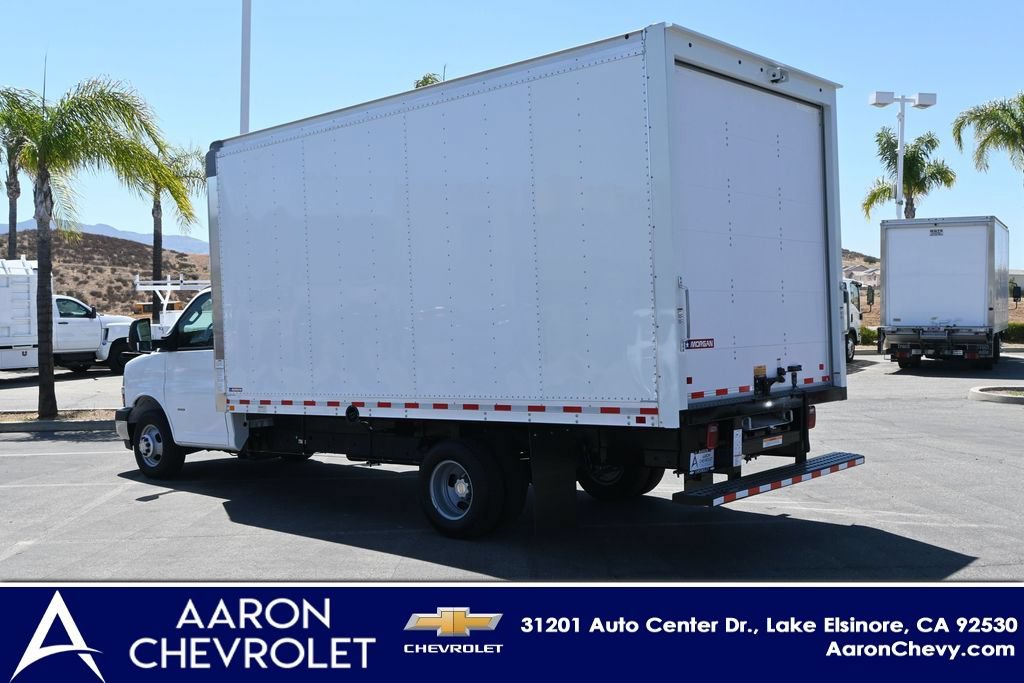 New 2026 Chevrolet Express 3500 w/ Power Convenience Package RWD image 9