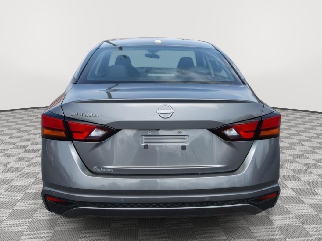 Used 2025 Nissan Altima 2.5 SV image 6
