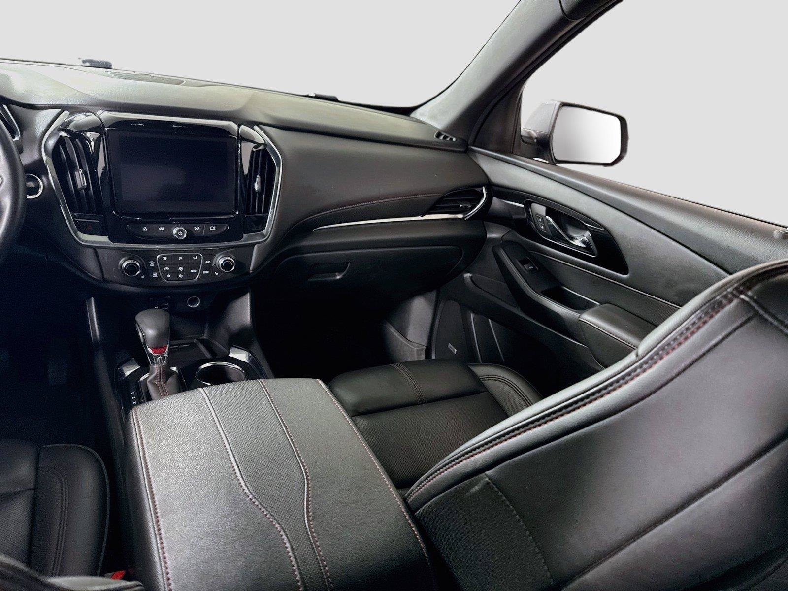 Used 2023 Chevrolet Traverse RS AWD/4WD image 18