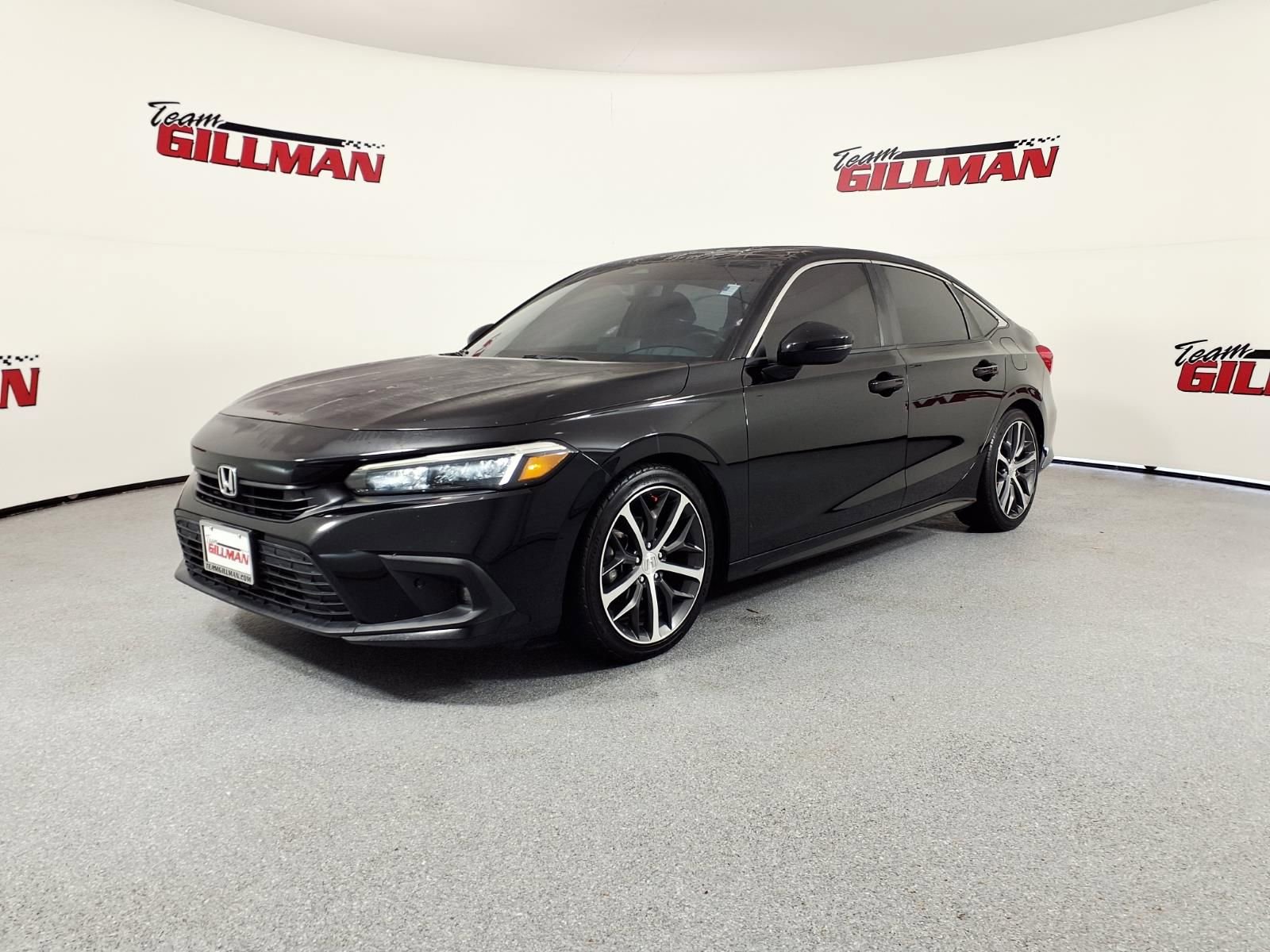 Used 2022 Honda Civic Touring image 3