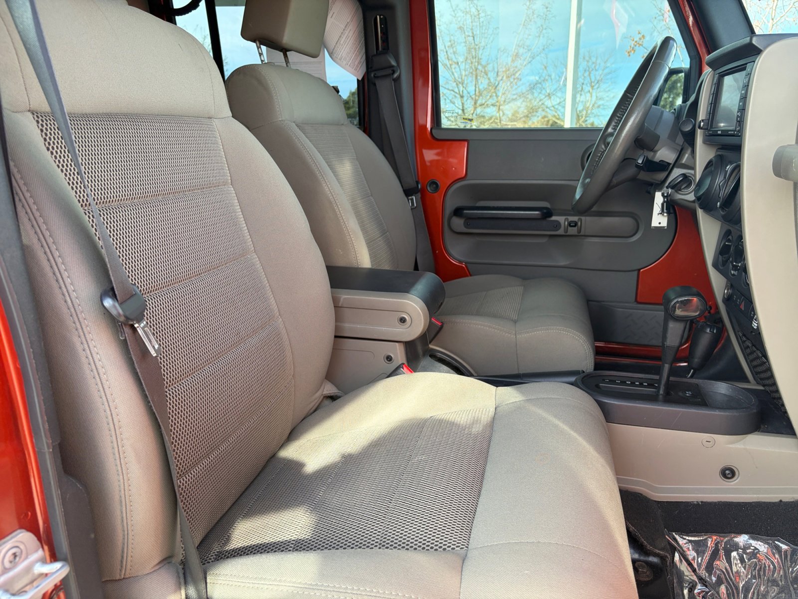 Used 2009 Jeep Wrangler Unlimited Rubicon w/ Dual Top Group image 35