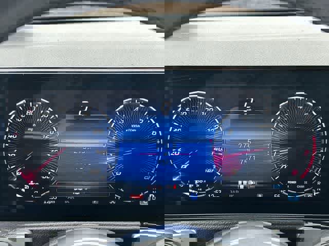 Used 2024 Mercedes-Benz GLB 250 4MATIC image 6