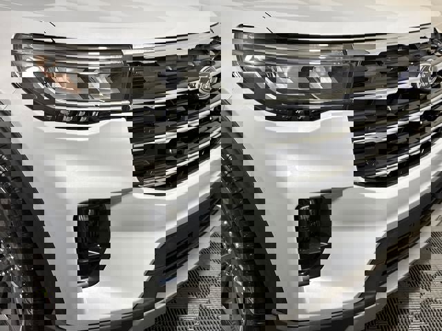 New 2026 Ford Explorer Active AWD/4WD image 12