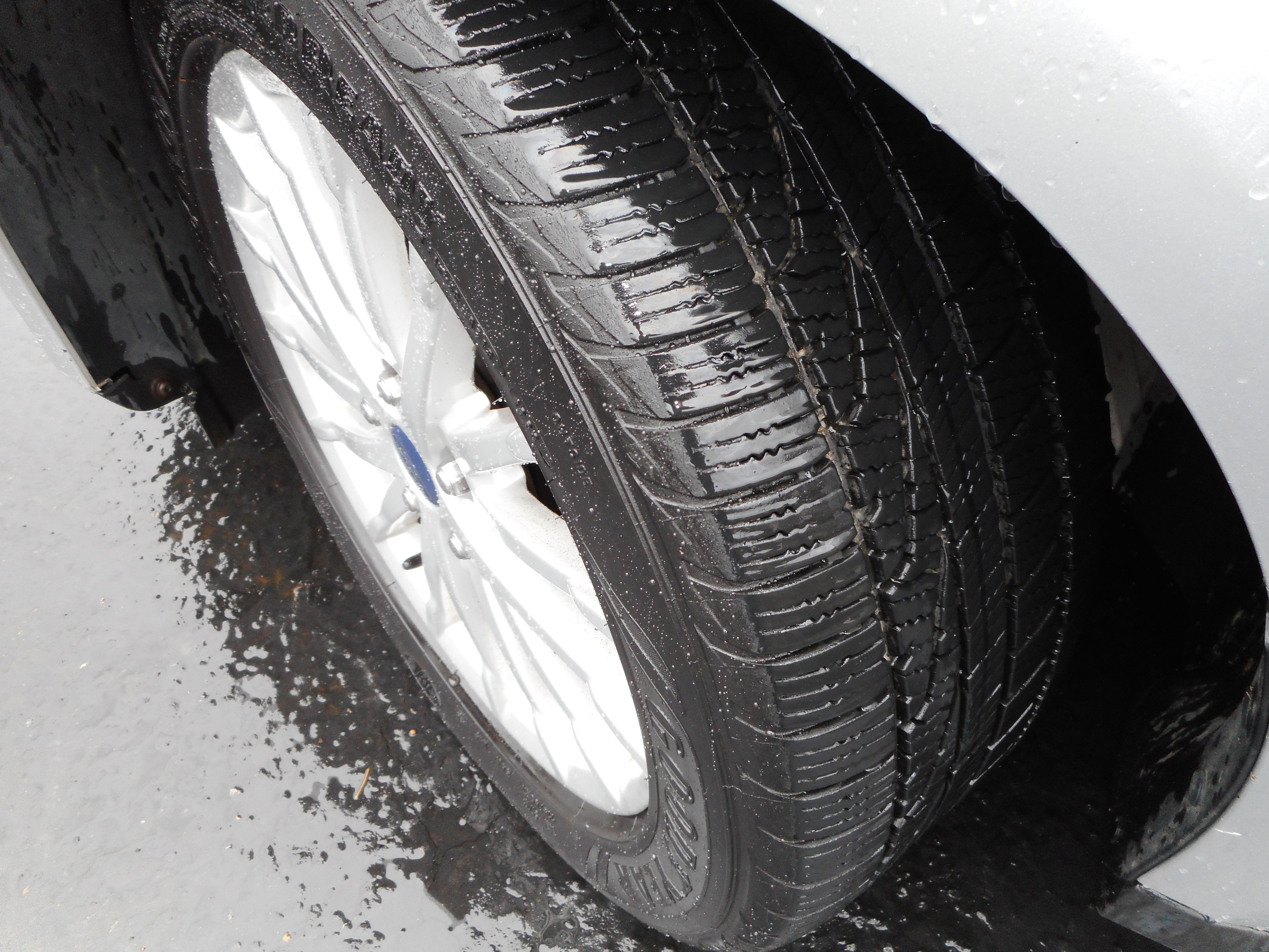 Used 2016 Ford C-MAX SE image 11