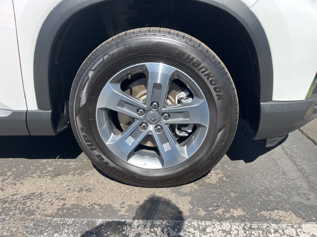 Used 2025 Honda Pilot EX-L image 39