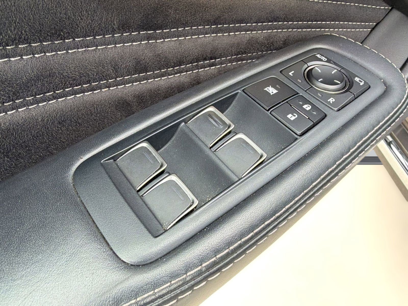 Used 2019 Lexus LS 500 w/ Interior Upgrade Package RWD image 12