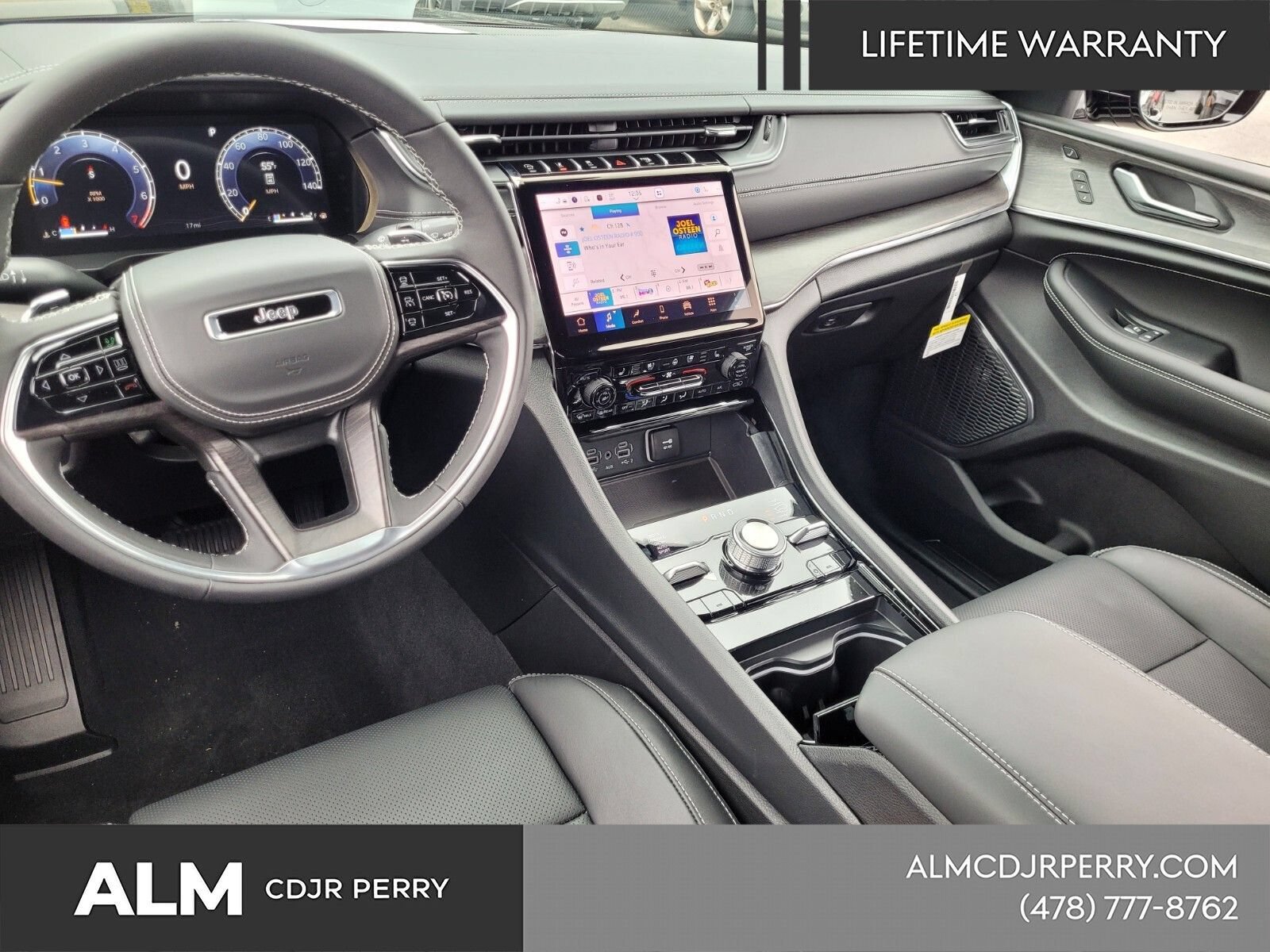 New 2025 Jeep Grand Cherokee Overland w/ Luxury Tech Group IV AWD/4WD image 11