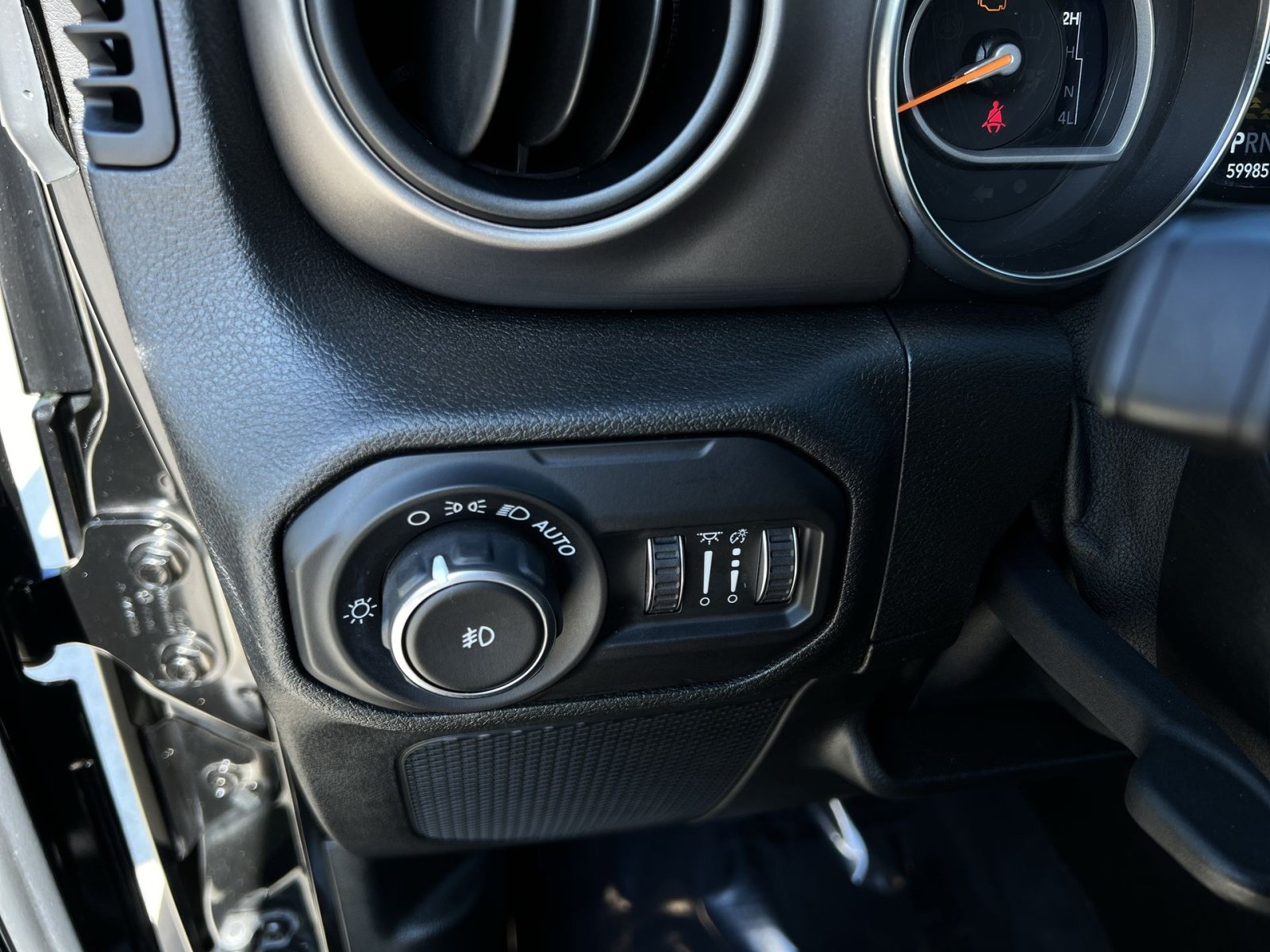 Used 2020 Jeep Wrangler Sport AWD/4WD image 22