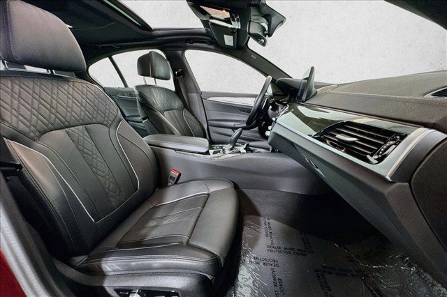 Used 2023 BMW 540i w/ Premium Package RWD image 27