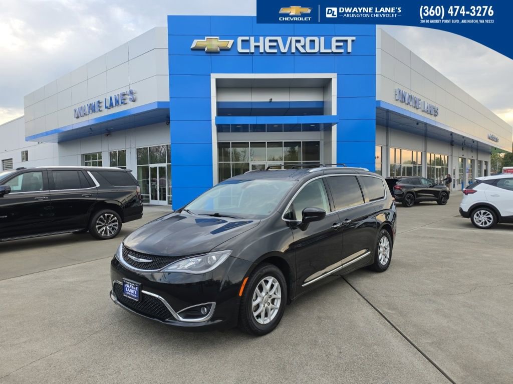 Used 2020 Chrysler Pacifica Touring-L FWD image 1