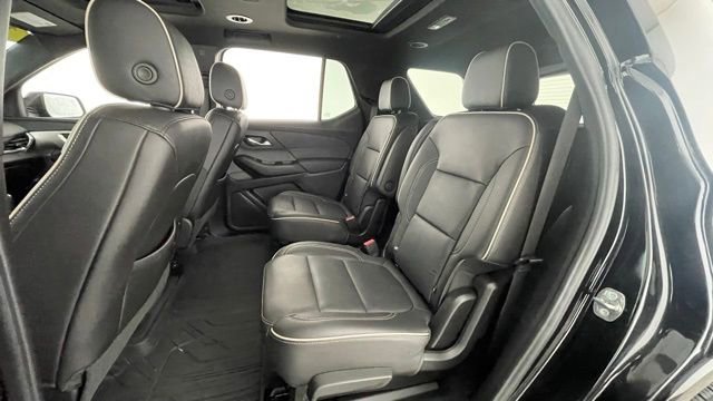 Used 2023 Chevrolet Traverse Premier image 45
