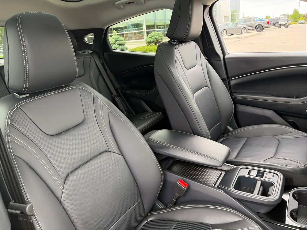 Used 2025 Ford Mustang Mach-E Premium AWD/4WD image 14