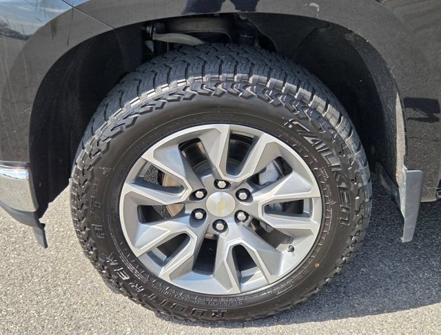 Used 2019 Chevrolet Silverado 1500 LT w/ All-Star Edition AWD/4WD image 18