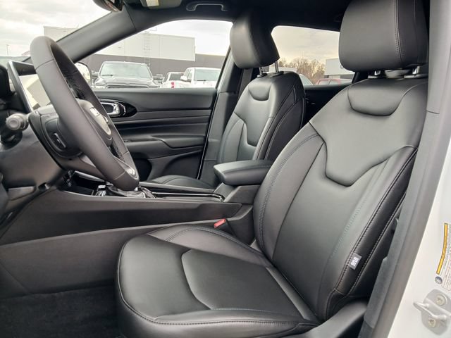 New 2026 Jeep Compass Limited AWD/4WD image 10